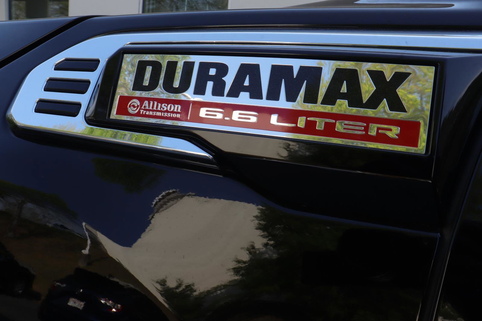 Used 2025 GMC Sierra 2500 Denali w/ Denali Reserve Package image 13