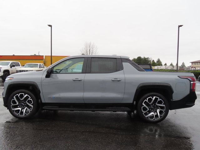 Used 2025 Chevrolet Silverado EV RST image 4