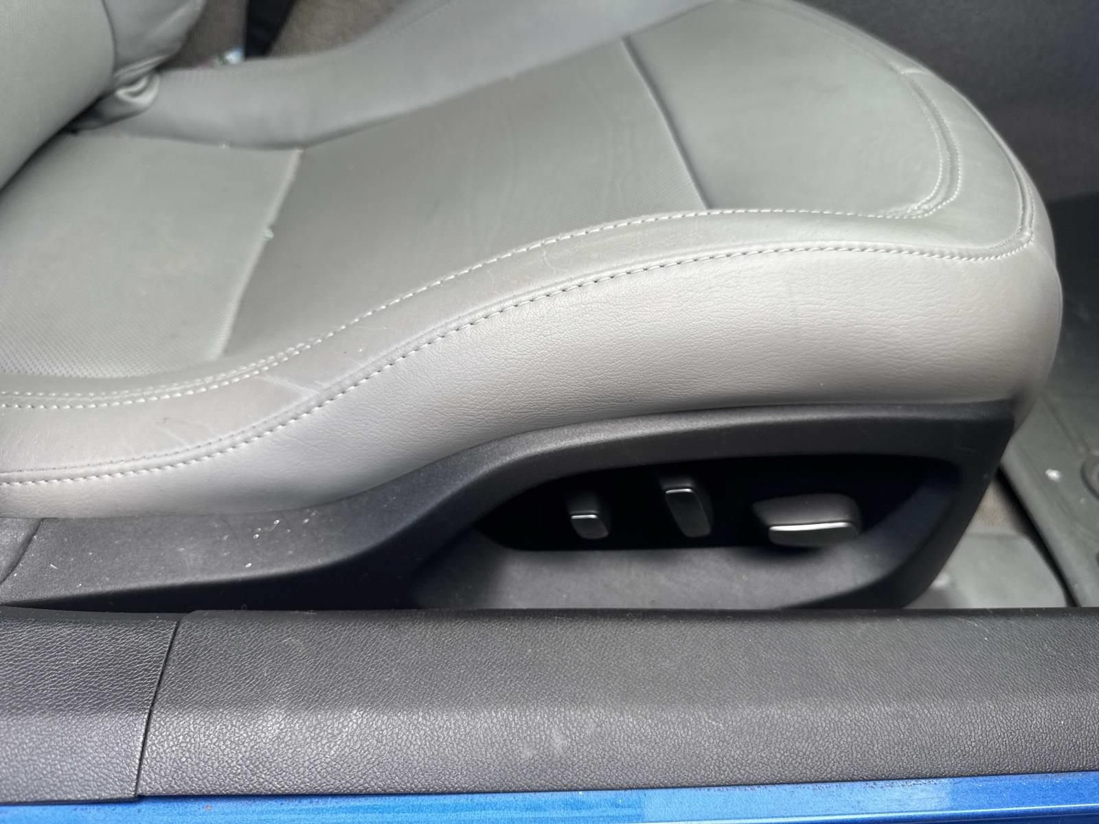 Used 2016 Chevrolet Corvette Stingray Convertible w/ 2LT Preferred Equipment Group RWD image 10