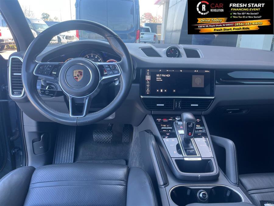 Used 2019 Porsche Cayenne image 38