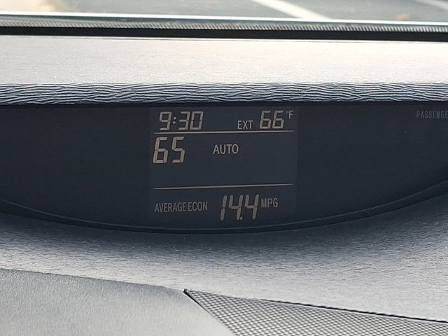 Used 2010 Toyota Venza AWD image 17