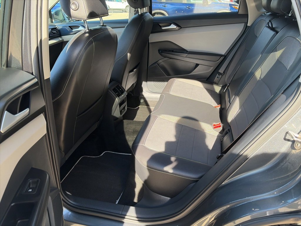 Certified 2023 Volkswagen Taos SE image 13