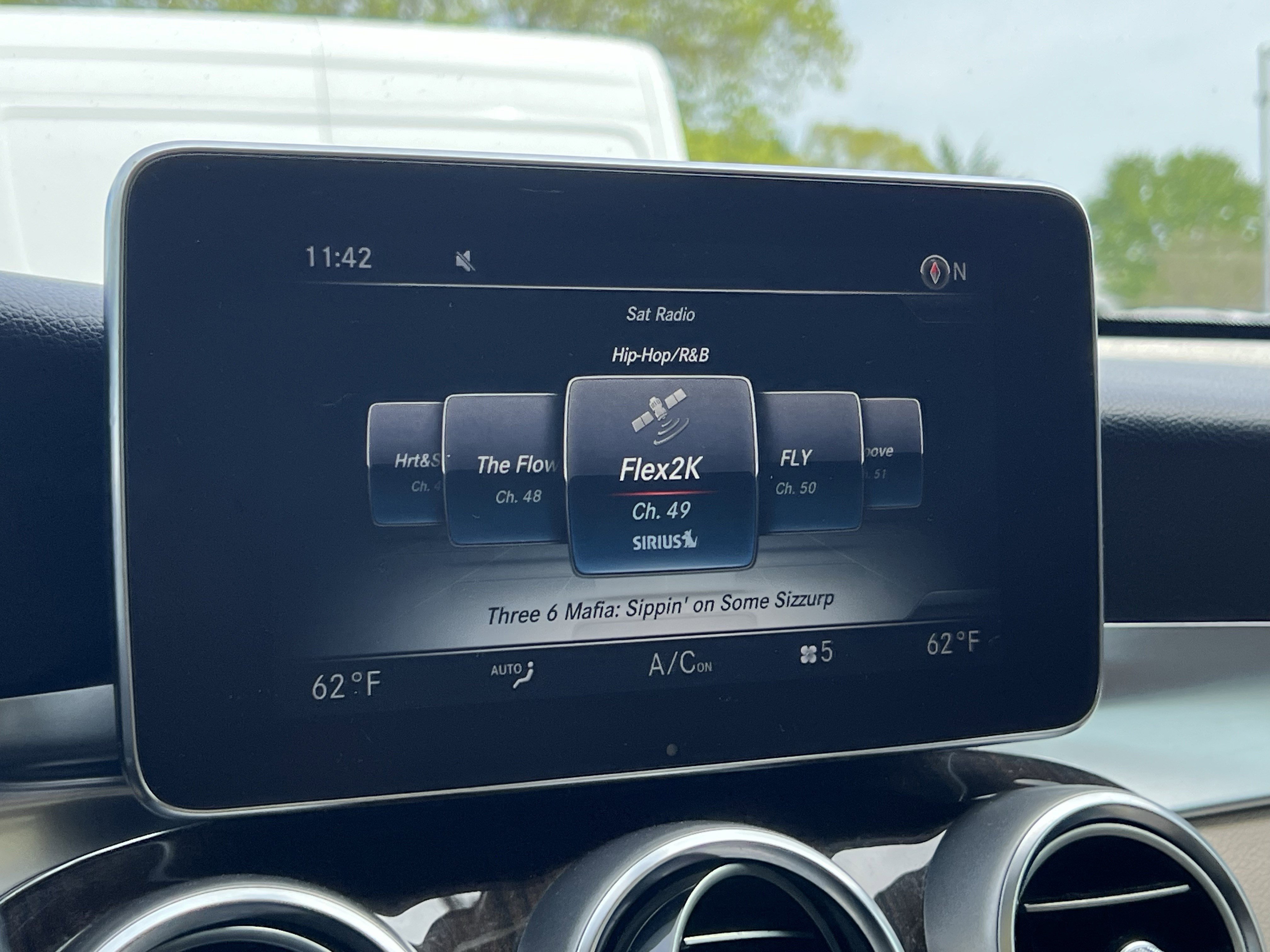 Used 2019 Mercedes-Benz GLC 300 4MATIC image 24