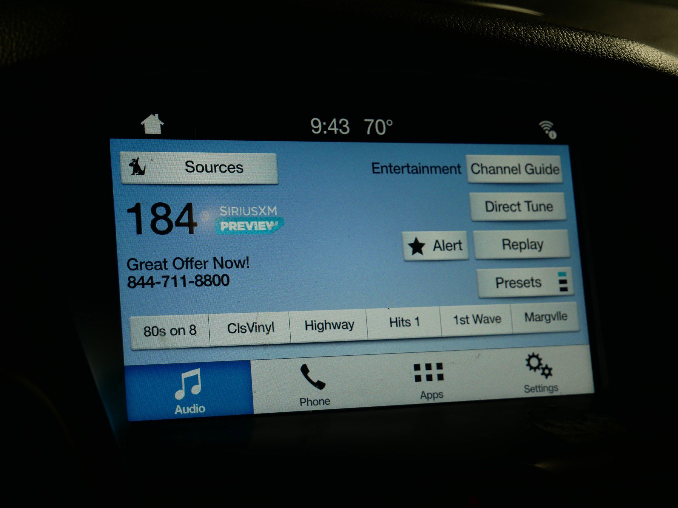Used 2017 Ford Focus SEL w/ Cold Weather Package FWD image 22