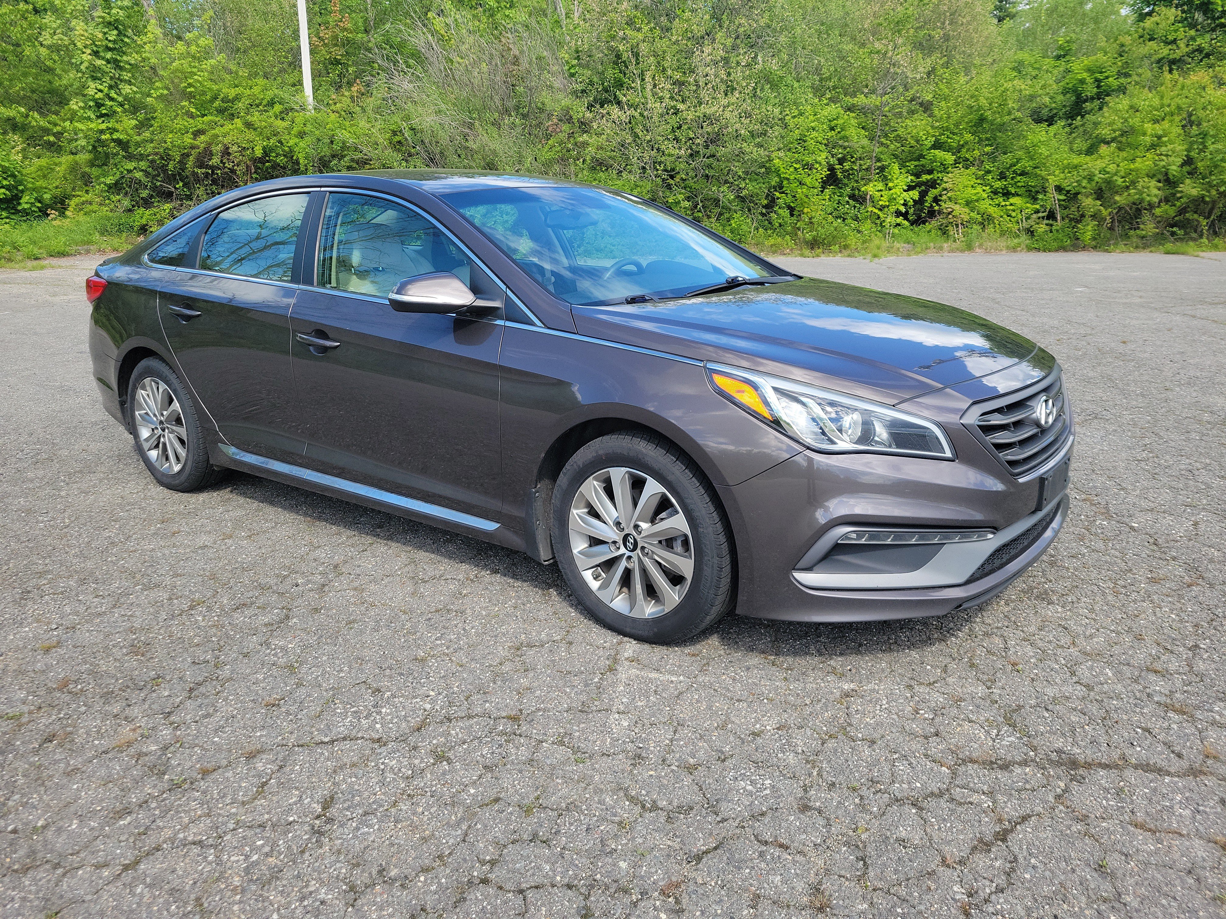 Used 2017 Hyundai Sonata Sport FWD image 3
