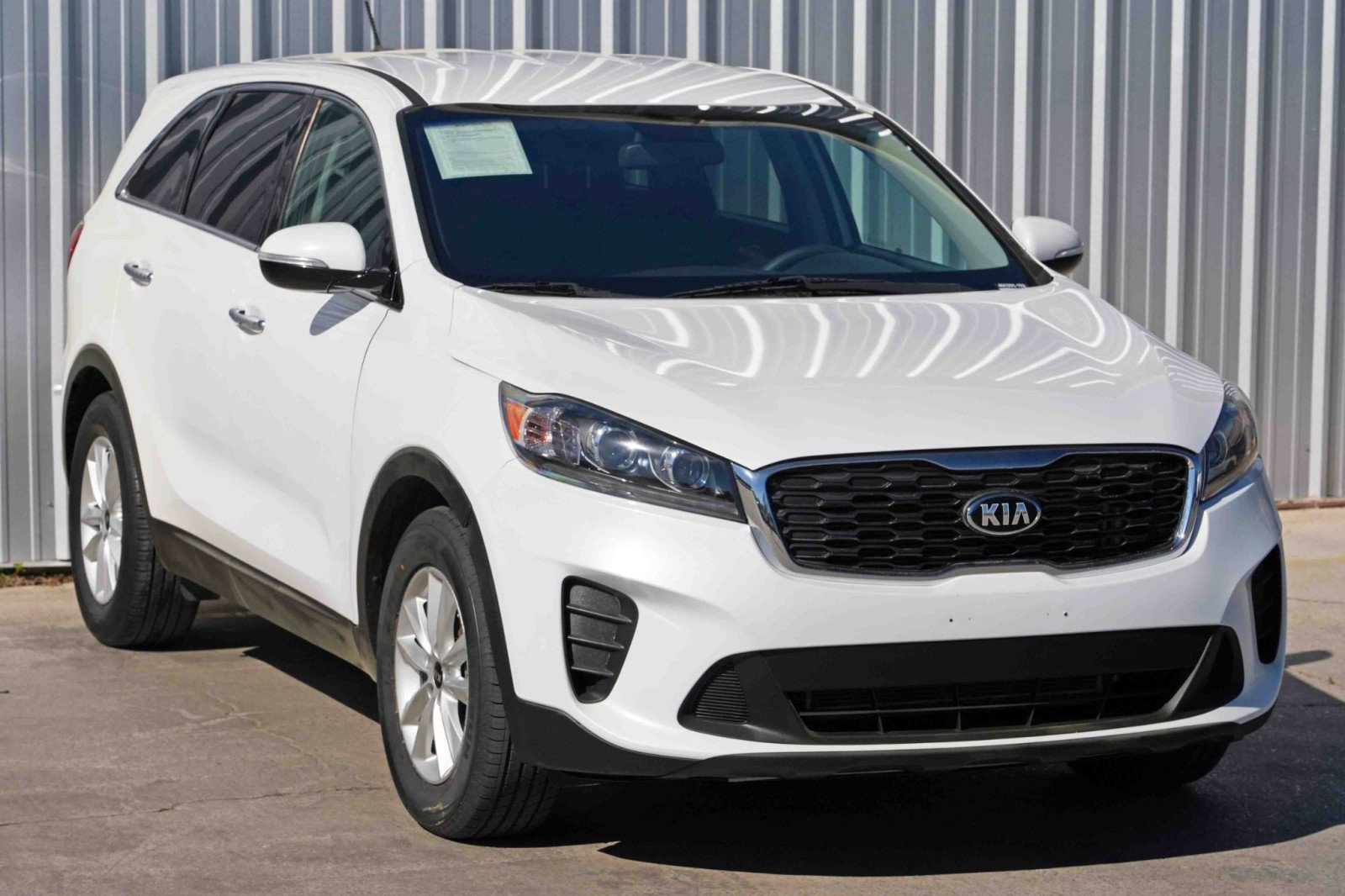 Used 2019 Kia Sorento LX image 47