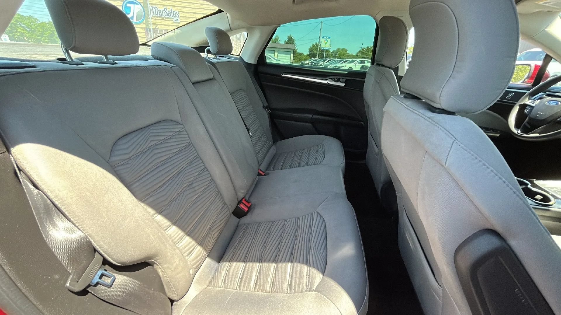 Used 2016 Ford Fusion S FWD image 34
