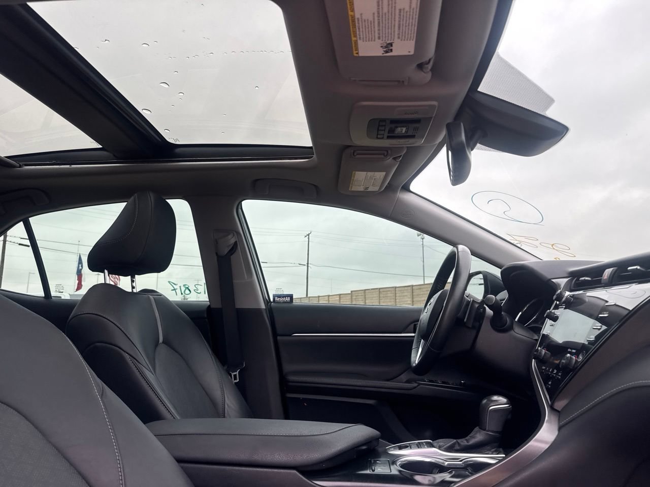 Used 2020 Toyota Camry XSE FWD image 30