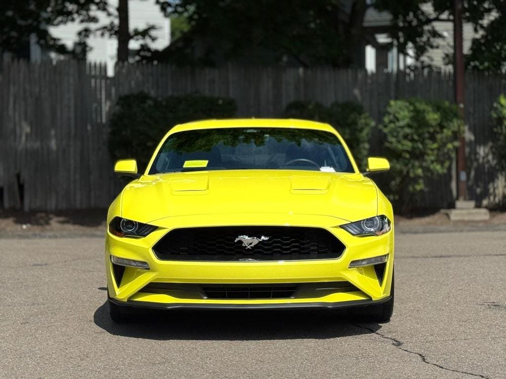 Used 2021 Ford Mustang Coupe RWD image 9