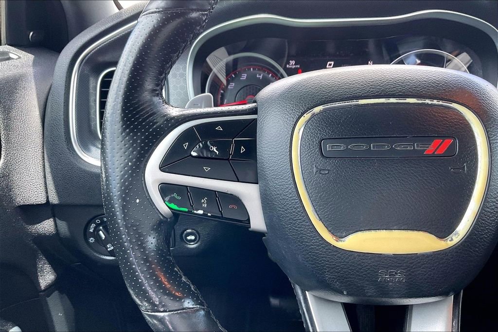 Used 2018 Dodge Charger R/T w/ Plus Group RWD image 10