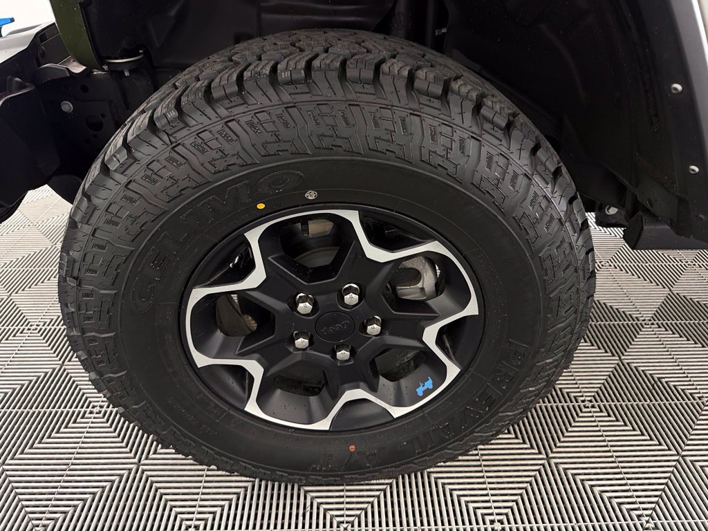 Used 2023 Jeep Wrangler Unlimited Rubicon 4xe w/ Cold Weather Group AWD/4WD image 11