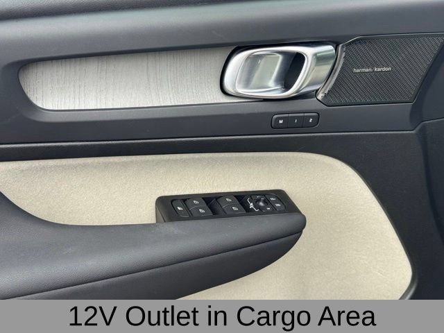 Used 2022 Volvo XC40 T5 Inscription w/ Advanced Package AWD/4WD image 12
