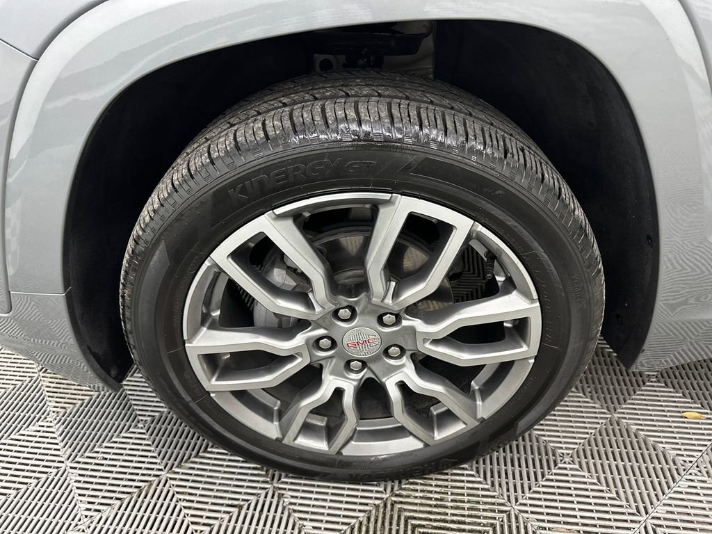 Used 2023 GMC Terrain Denali w/ LPO, Floor Liner Package AWD/4WD image 13