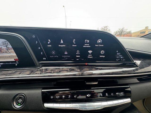 Used 2021 Cadillac Escalade ESV Premium Luxury AWD/4WD image 27