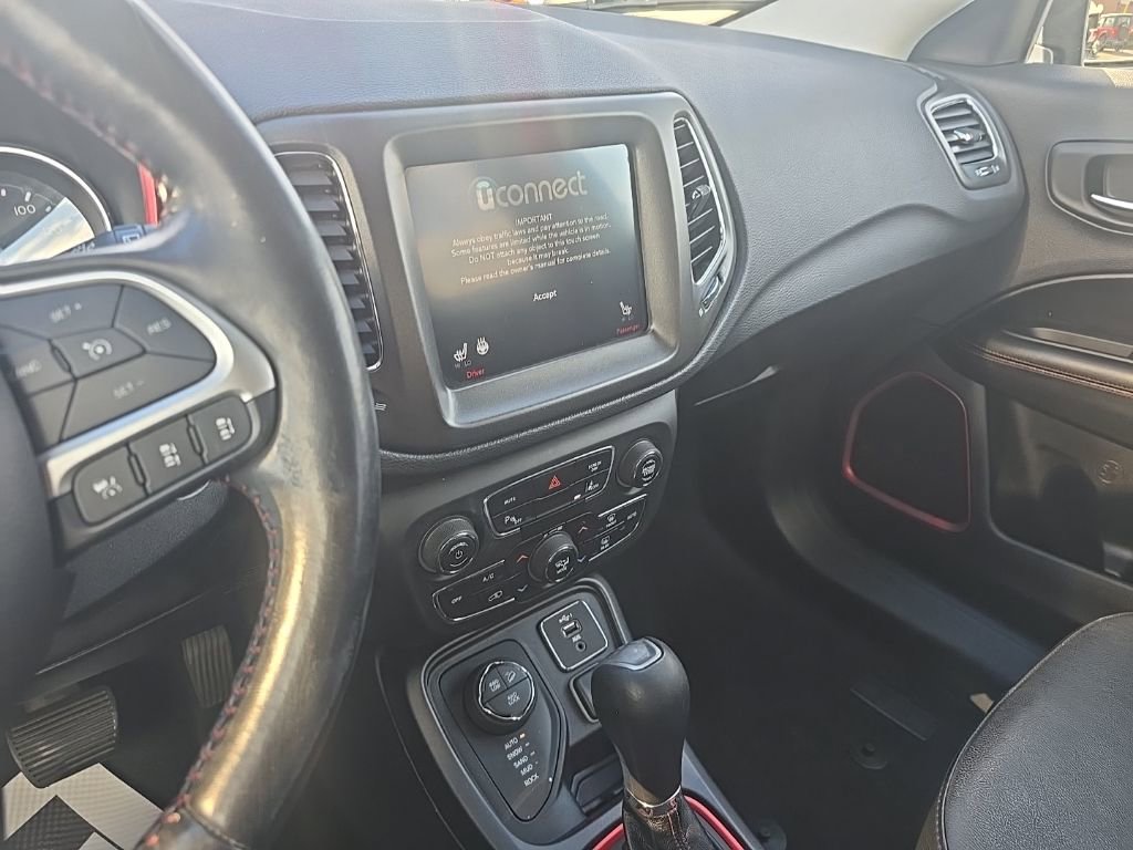 Used 2021 Jeep Compass Trailhawk w/ Convenience Group AWD/4WD image 15