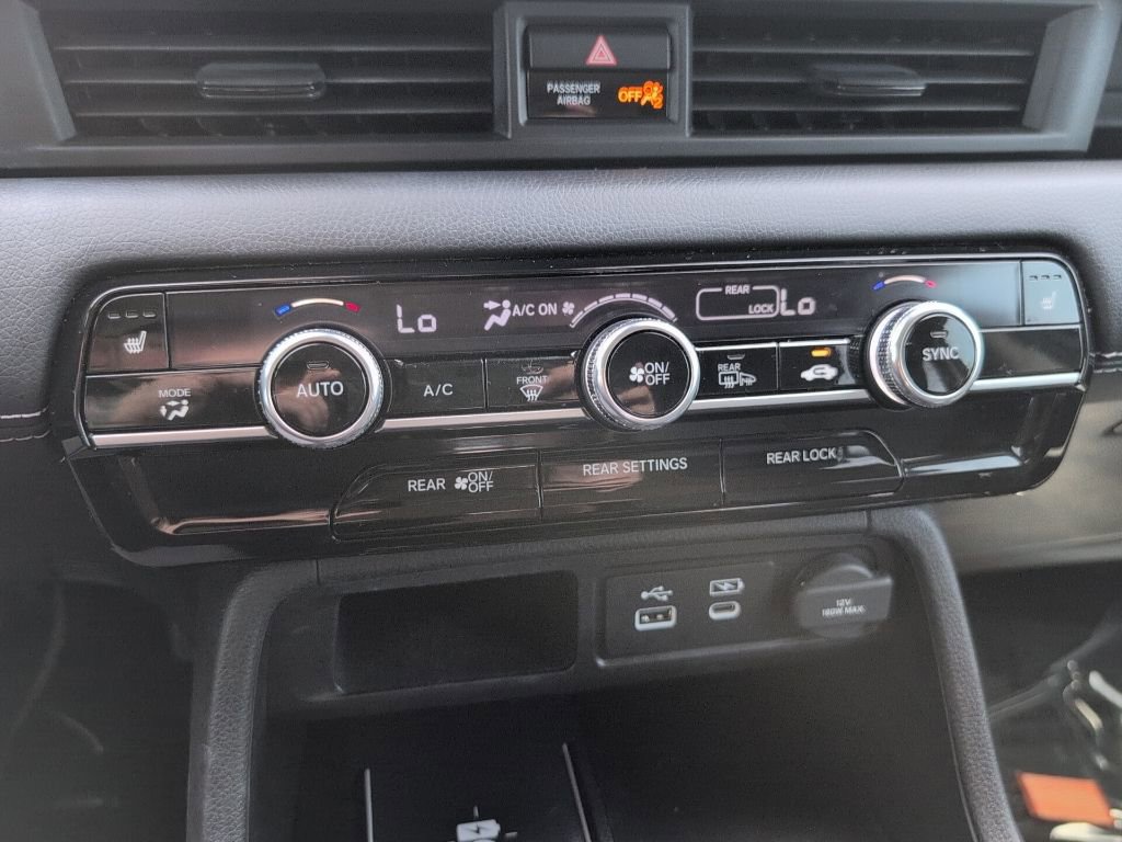 Used 2024 Honda Pilot Touring image 21