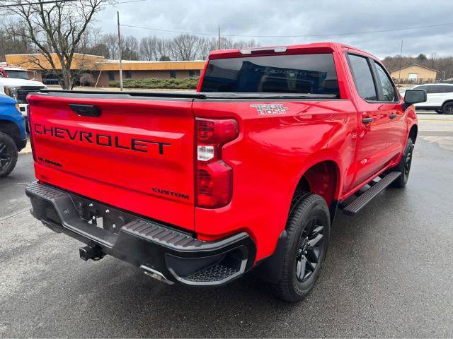Used 2025 Chevrolet Silverado 1500 Custom Trail Boss w/ LPO, Dark Essentials Package AWD/4WD image 14