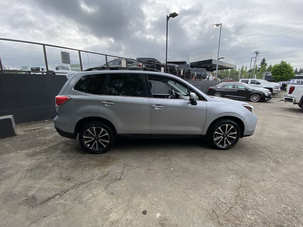 Used 2017 Subaru Forester 2.0XT Premium AWD/4WD image 7