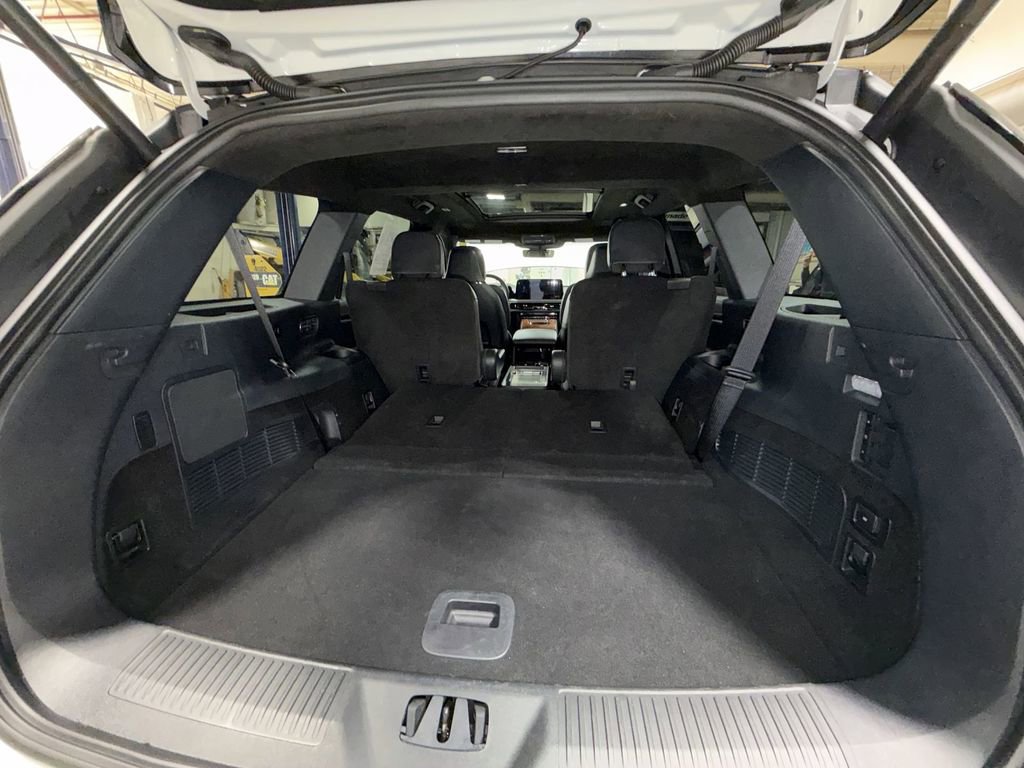 Used 2025 Lincoln Aviator Black Label w/ Black Label Special Edition AWD/4WD image 22