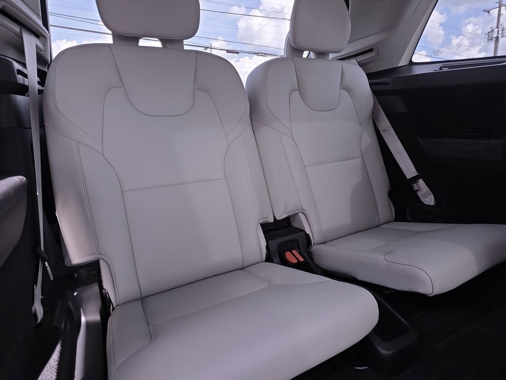Used 2022 Volvo XC90 T8 Inscription Expression image 14