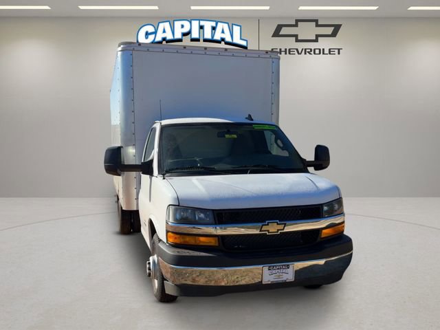 New 2024 Chevrolet Express 4500 w/ Power Convenience Package RWD image 8