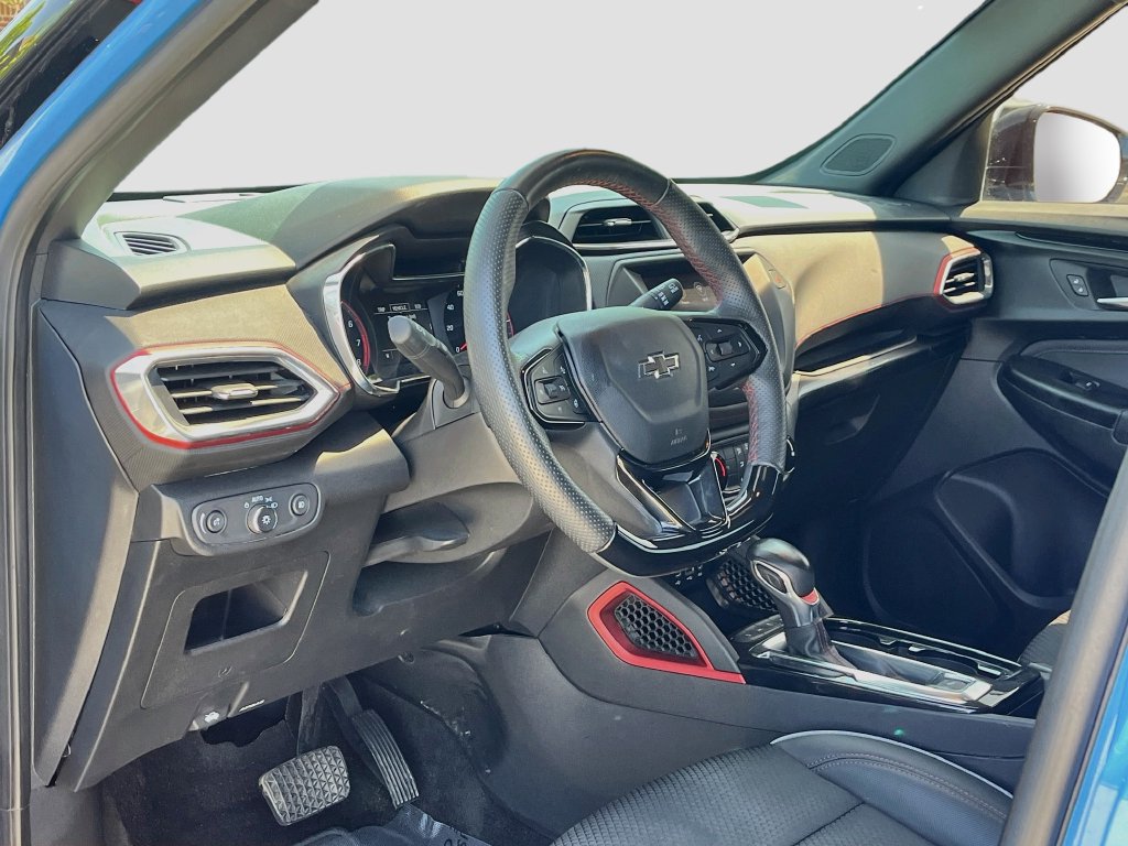 Used 2023 Chevrolet TrailBlazer RS FWD image 9