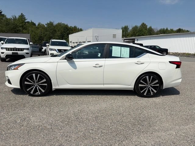 Used 2022 Nissan Altima 2.0 SR FWD image 3