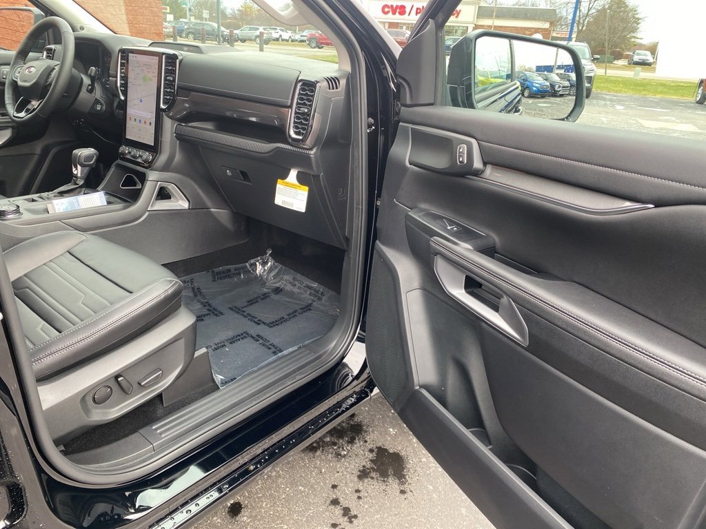 New 2025 Ford Ranger Lariat w/ Trailer Tow Package image 19