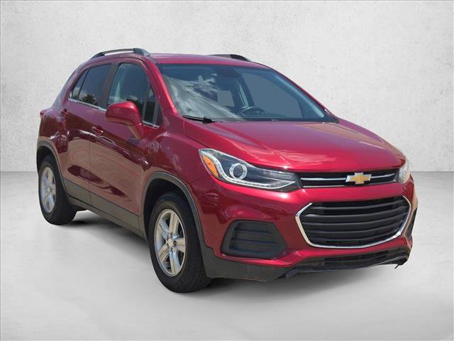 Used 2019 Chevrolet Trax LT w/ LPO, Cargo Package FWD image 3