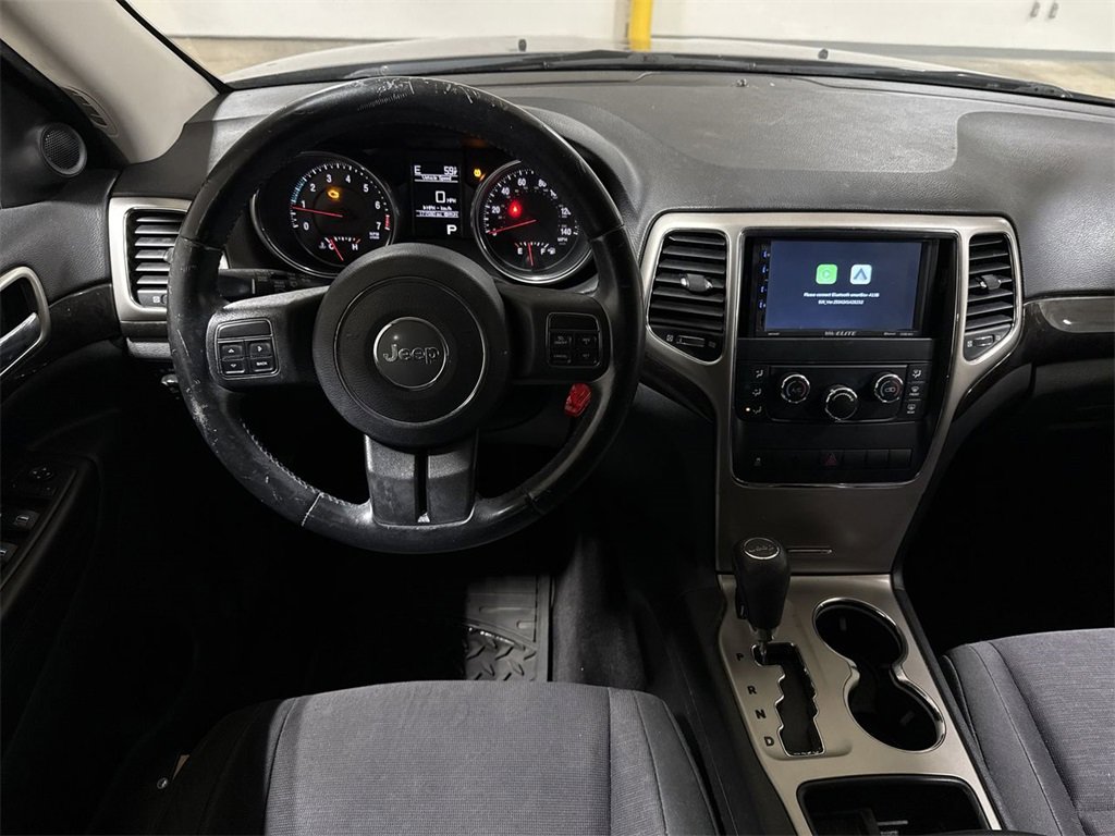 Used 2012 Jeep Grand Cherokee Laredo w/ Laredo E Group image 11