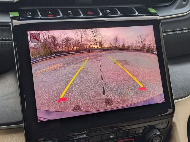 New 2025 Jeep Grand Cherokee Limited image 22