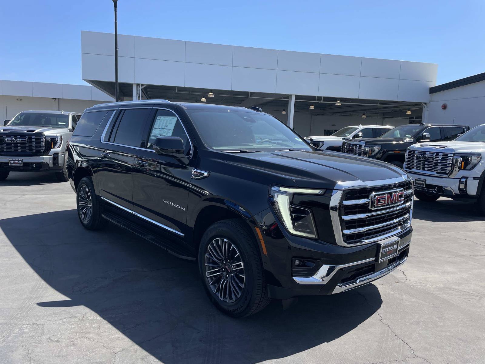 New 2026 GMC Yukon XL Elevation RWD image 3