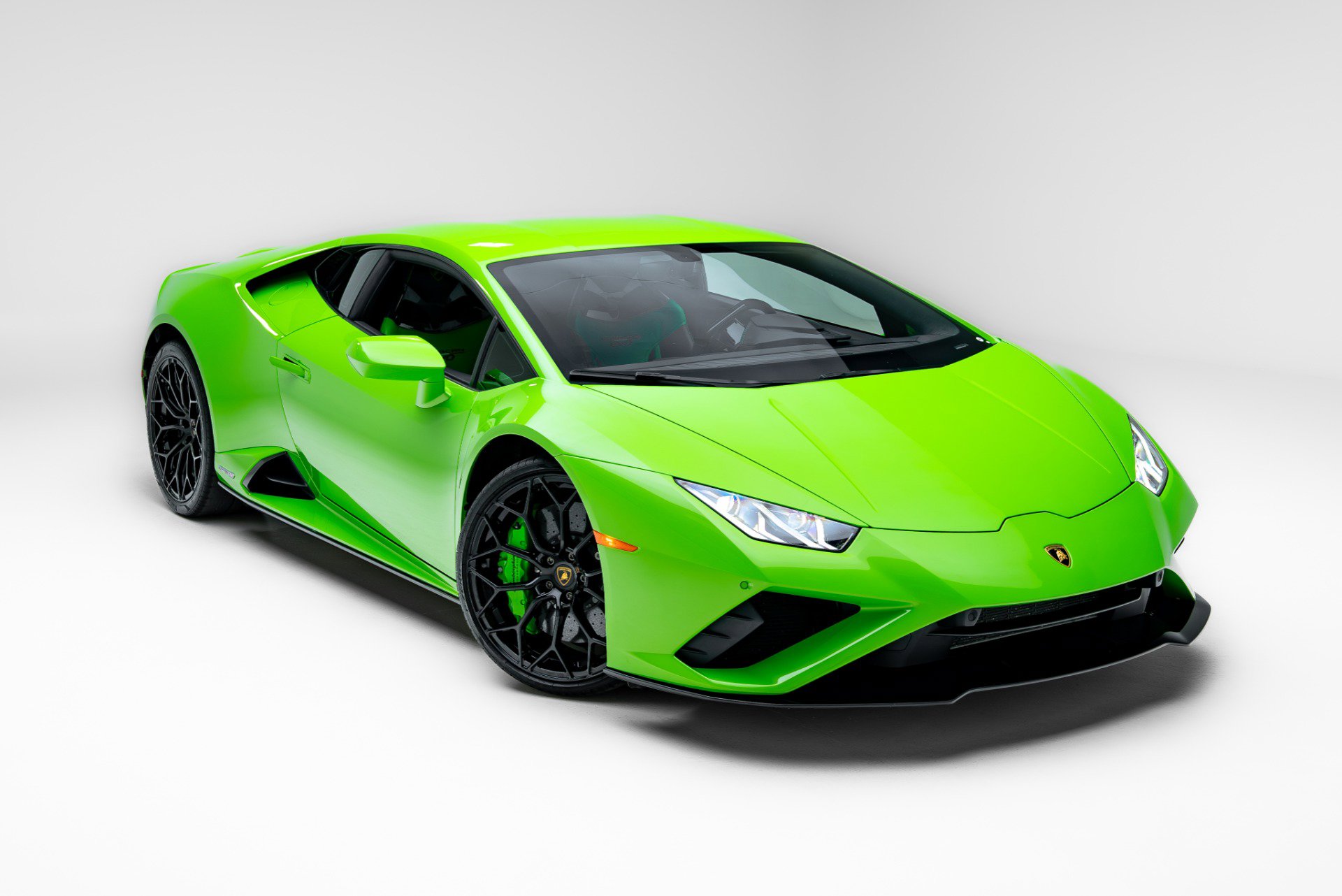 Used 2022 Lamborghini Huracan EVO RWD image 24