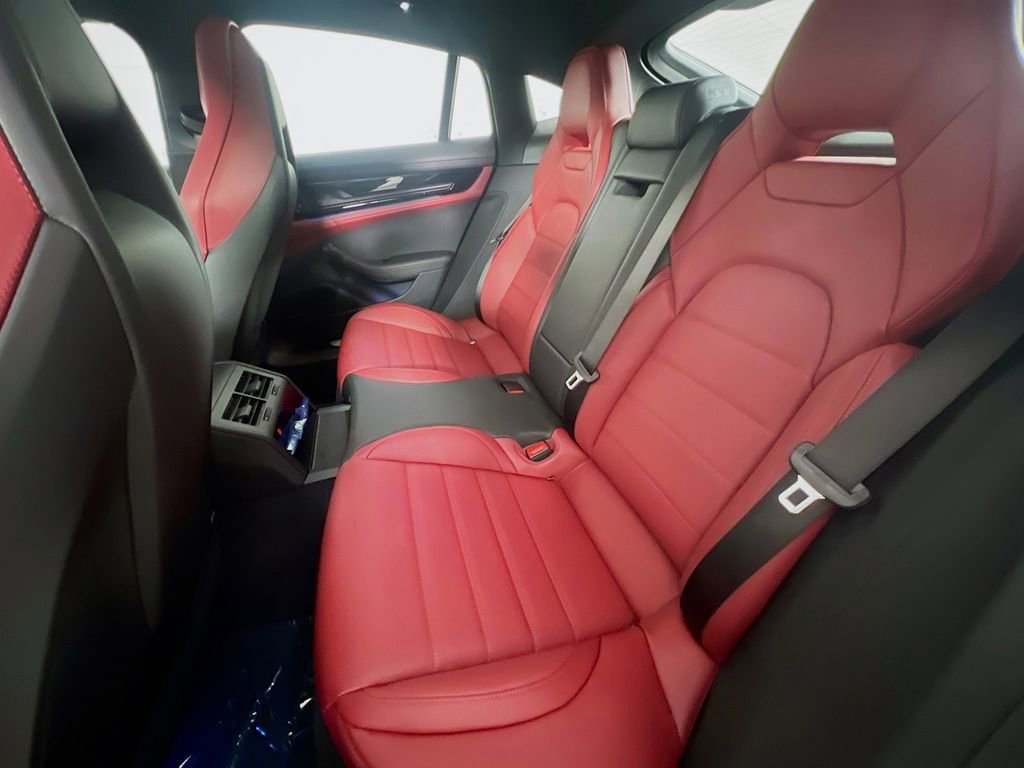 New 2026 Porsche Panamera 4 image 24