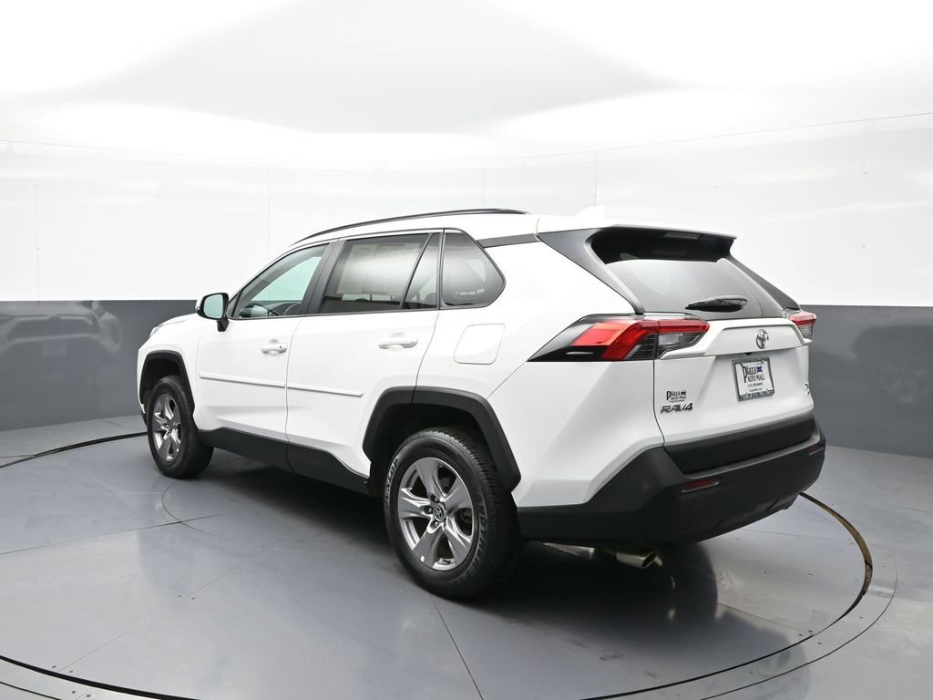 Used 2023 Toyota RAV4 XLE w/ XLE Grade Weather Package AWD/4WD image 8