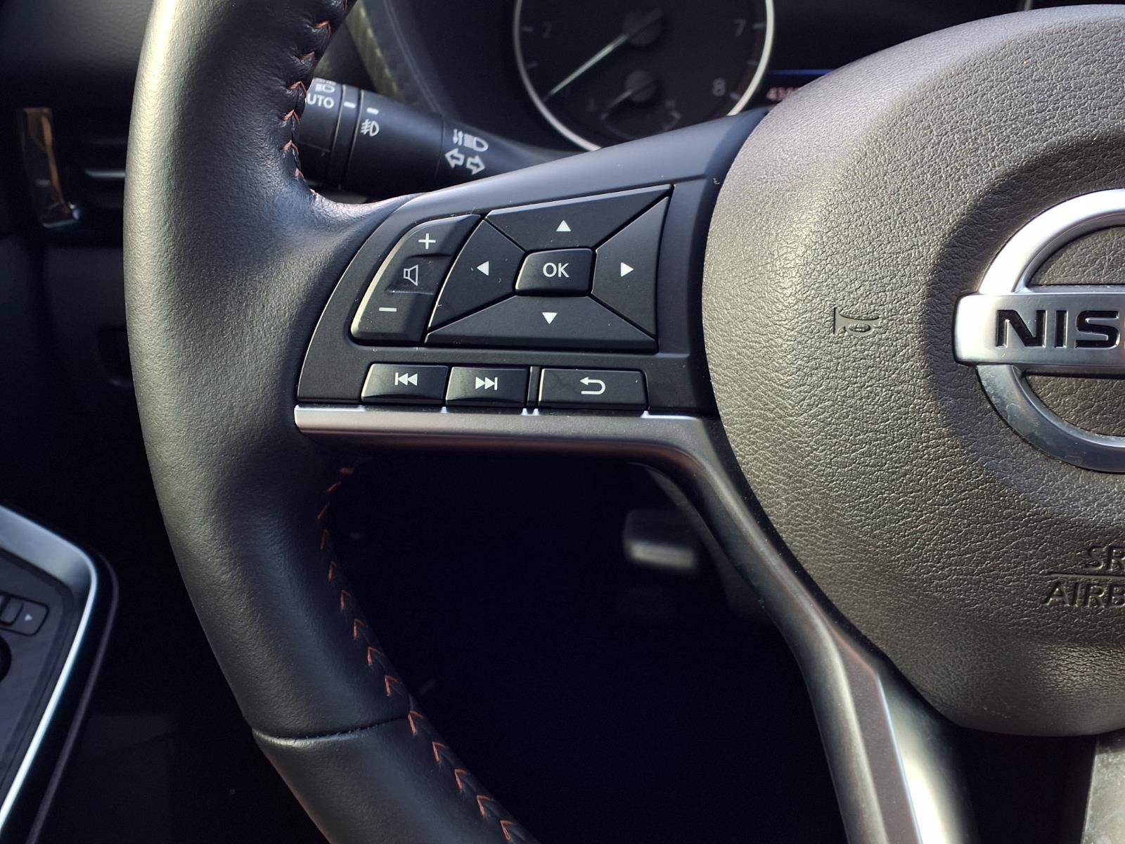 Used 2023 Nissan Sentra SR w/ SR Premium Package FWD image 21