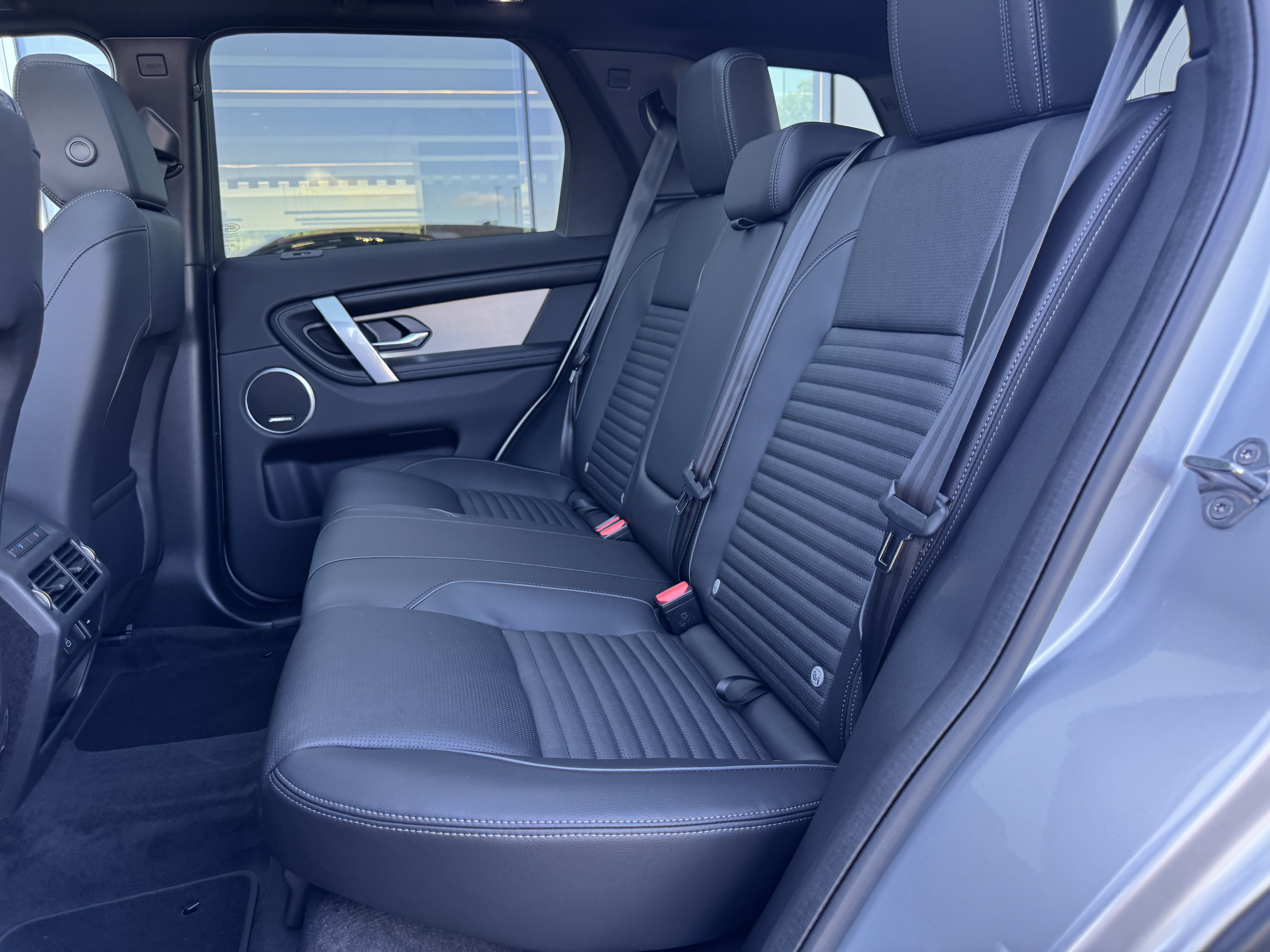 New 2026 Land Rover Discovery Sport Landmark AWD/4WD image 27