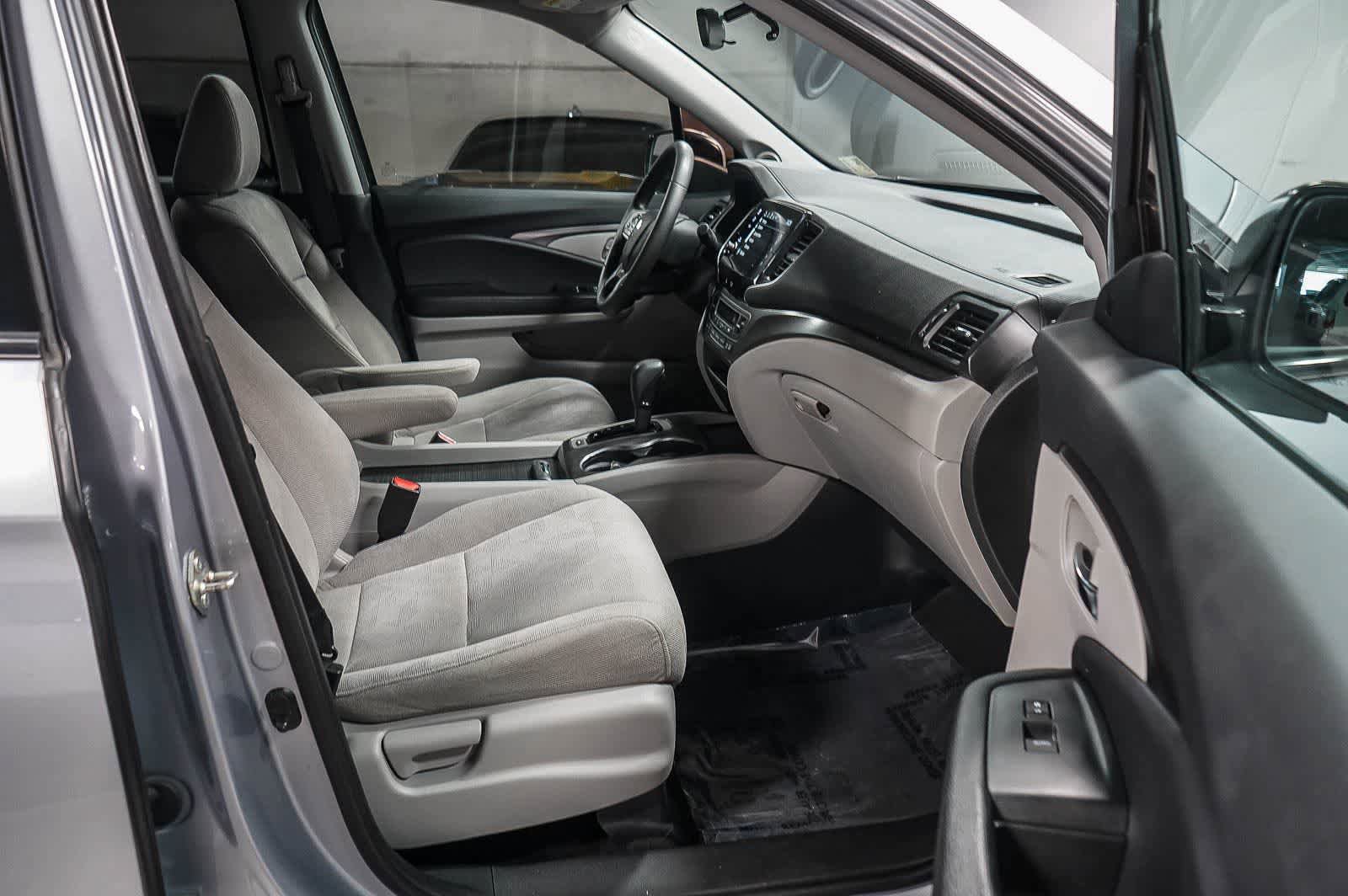 Used 2020 Honda Pilot EX image 16