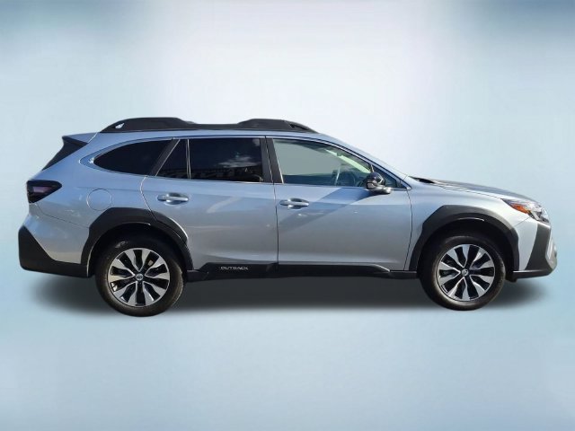 Used 2023 Subaru Outback Limited XT AWD/4WD image 8