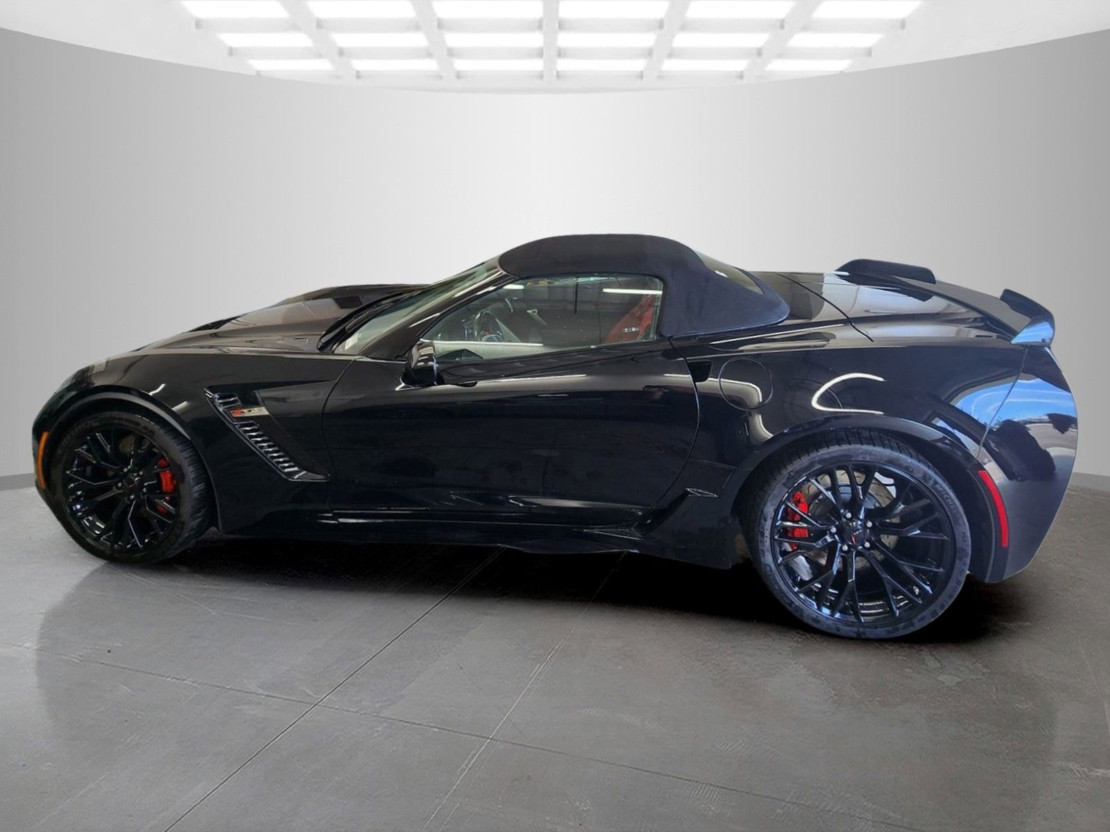 Used 2019 Chevrolet Corvette Z06 RWD image 4