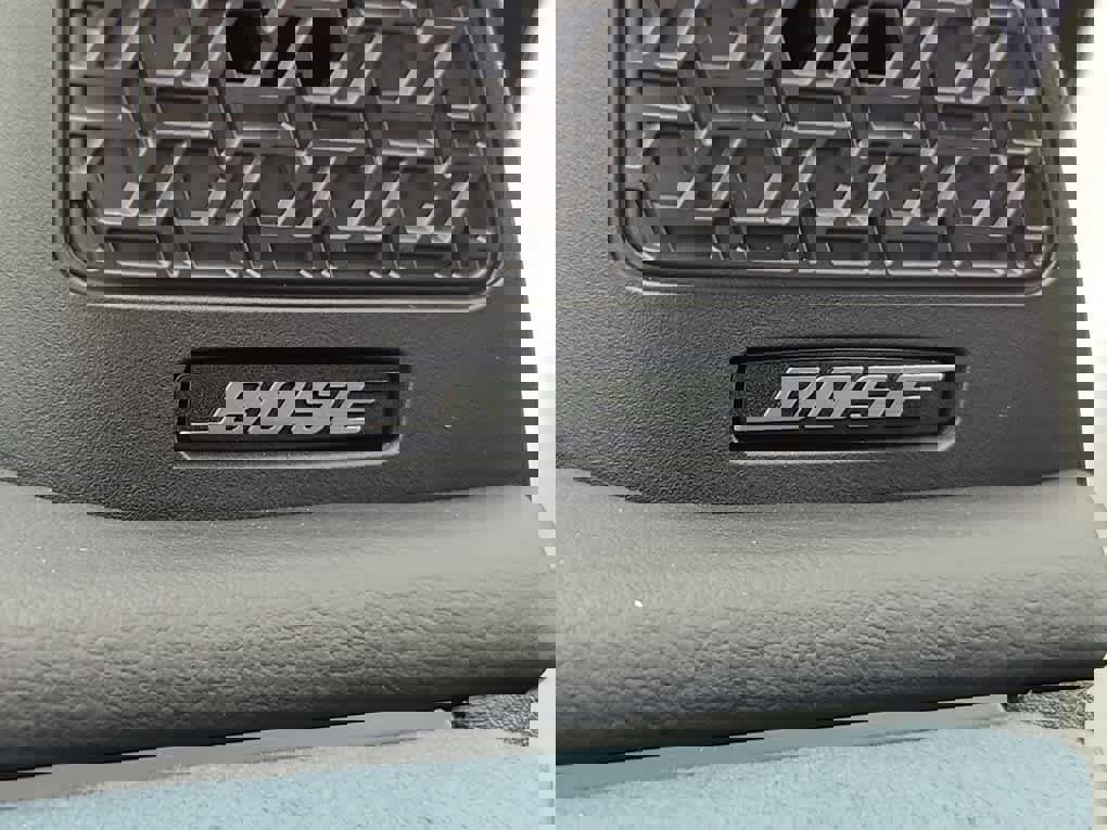 New 2025 Nissan Ariya Platinum image 19