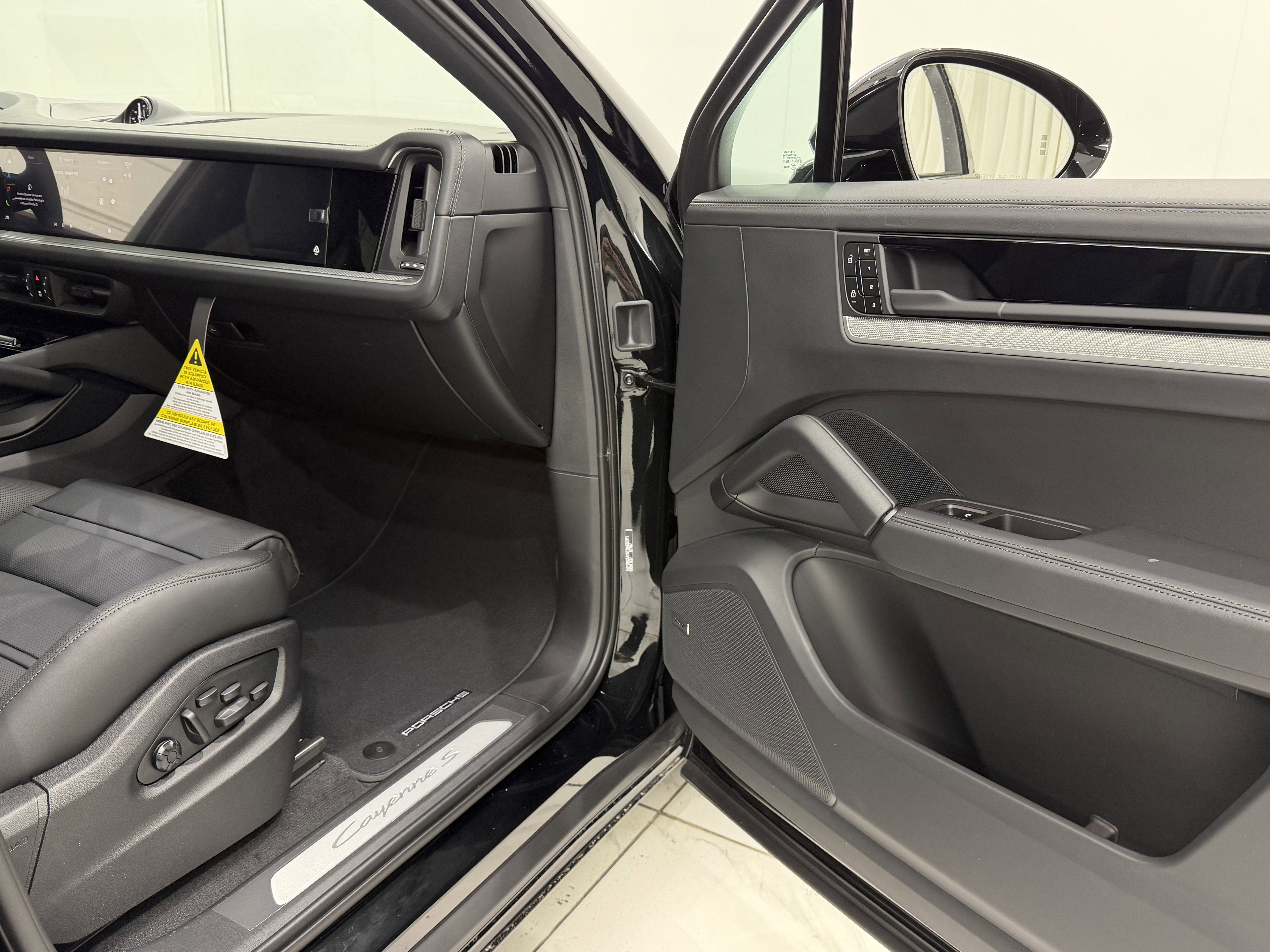 New 2026 Porsche Cayenne S image 22