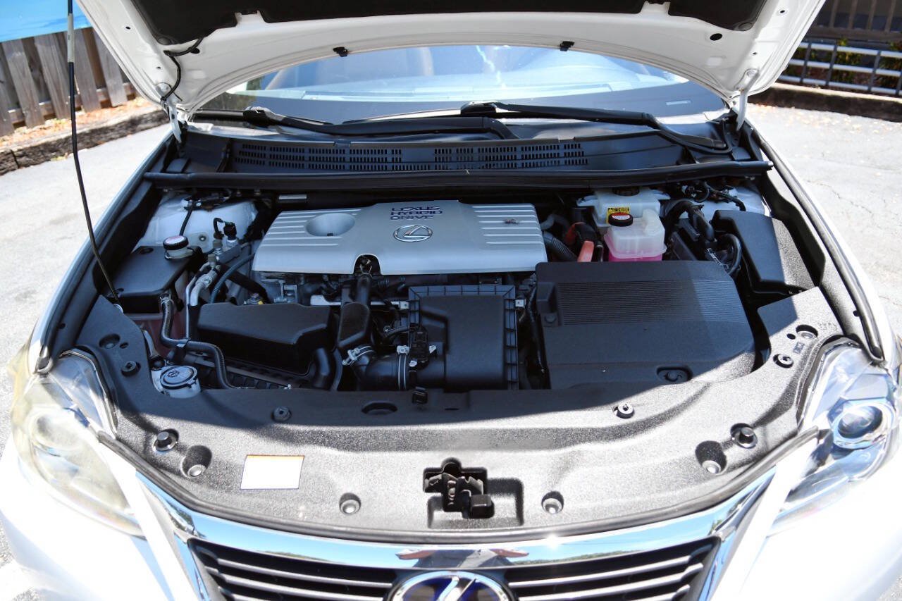Used 2015 Lexus CT 200h FWD image 26