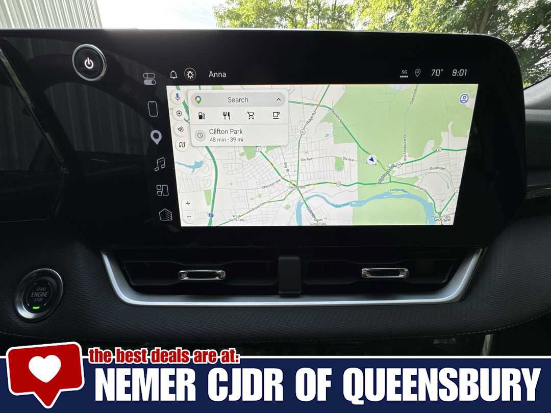 Used 2025 Chevrolet Equinox LT w/ Safety and Technology Package AWD/4WD image 18