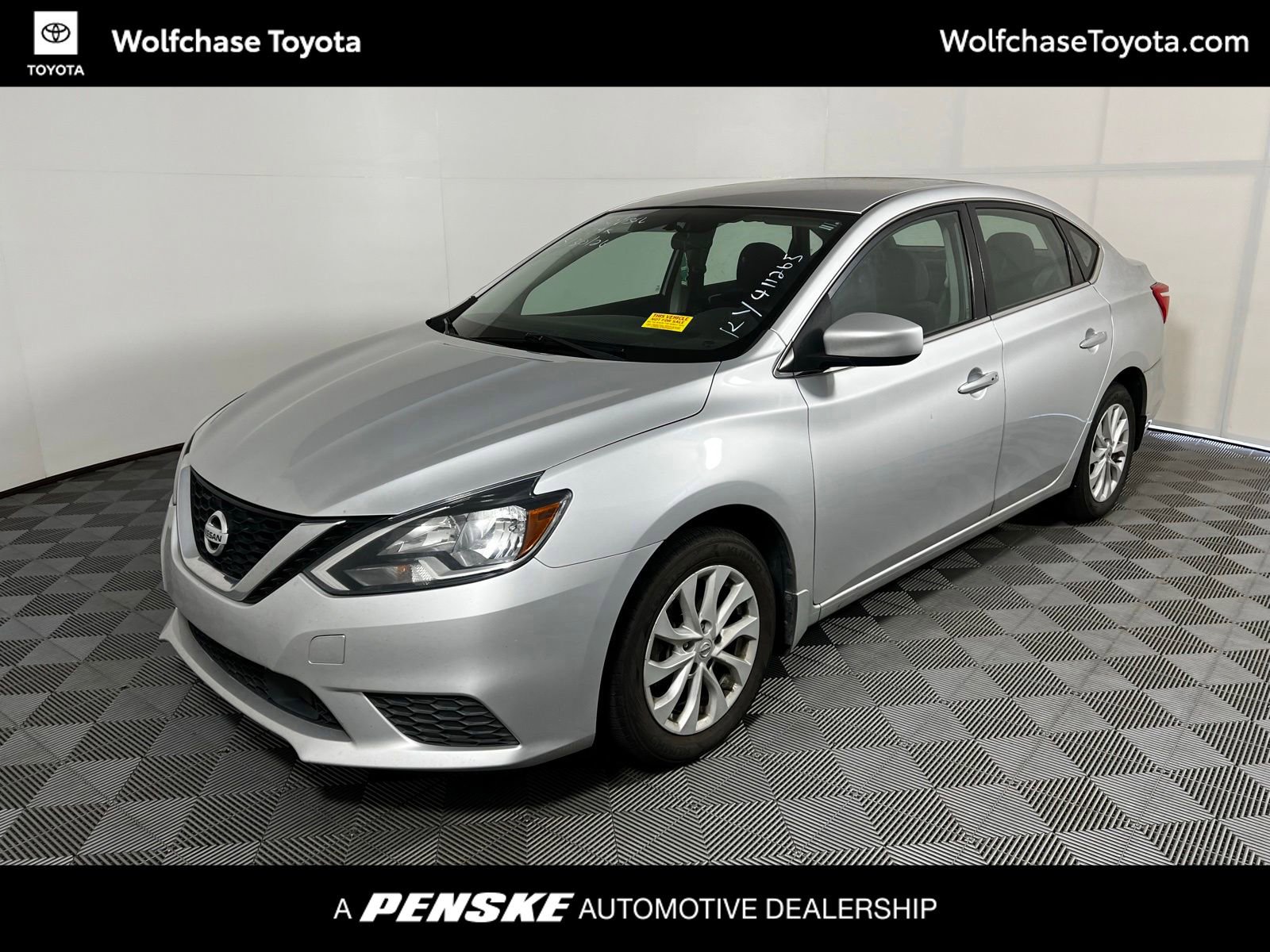 Used 2019 Nissan Sentra SV FWD image 1