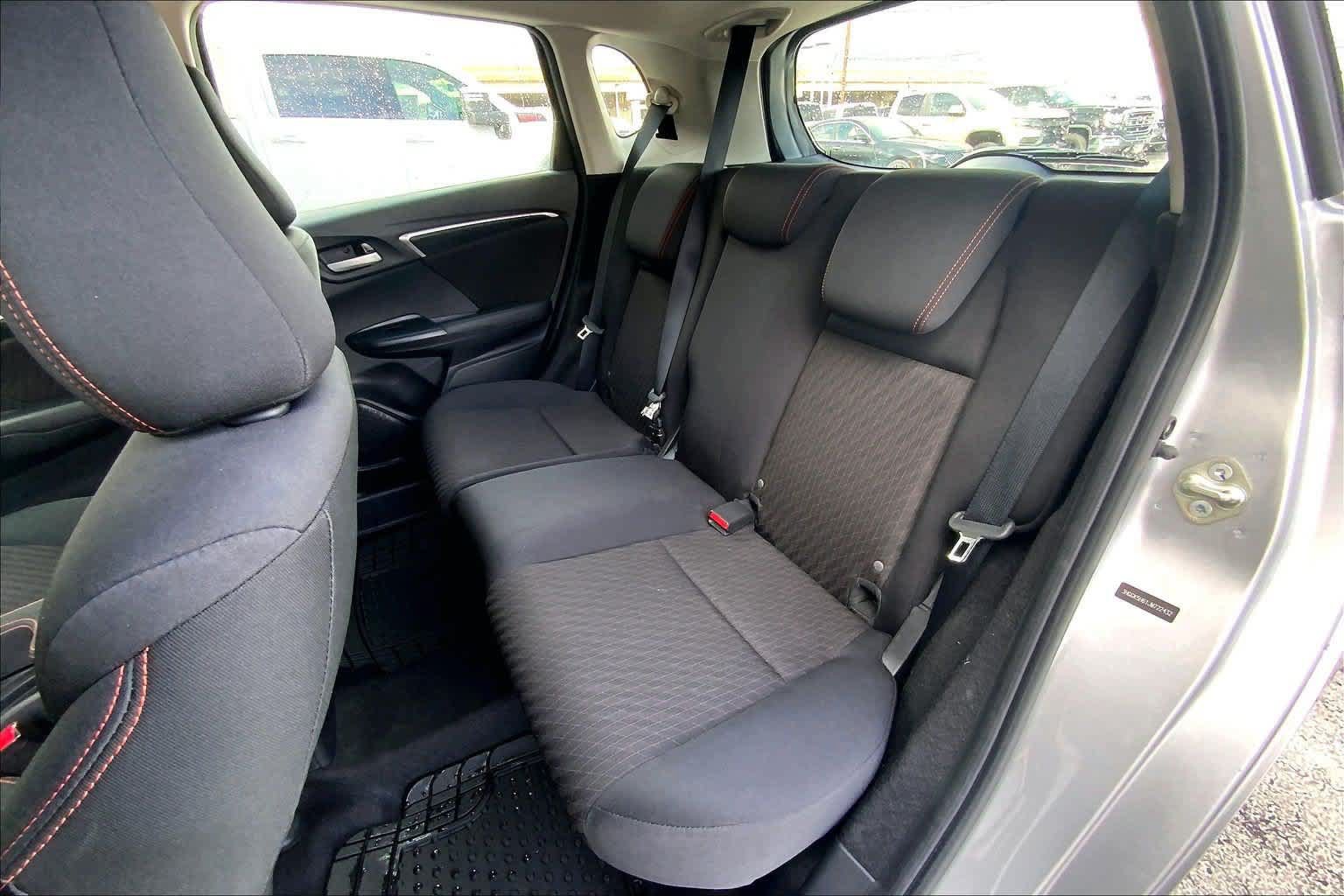 Used 2018 Honda Fit Sport image 29
