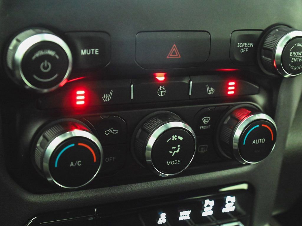 Used 2022 RAM 1500 Big Horn AWD/4WD image 22