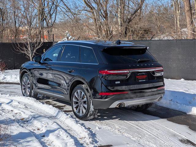 Certified 2022 Lincoln Corsair Reserve w/ Equipment Group 201A image 3