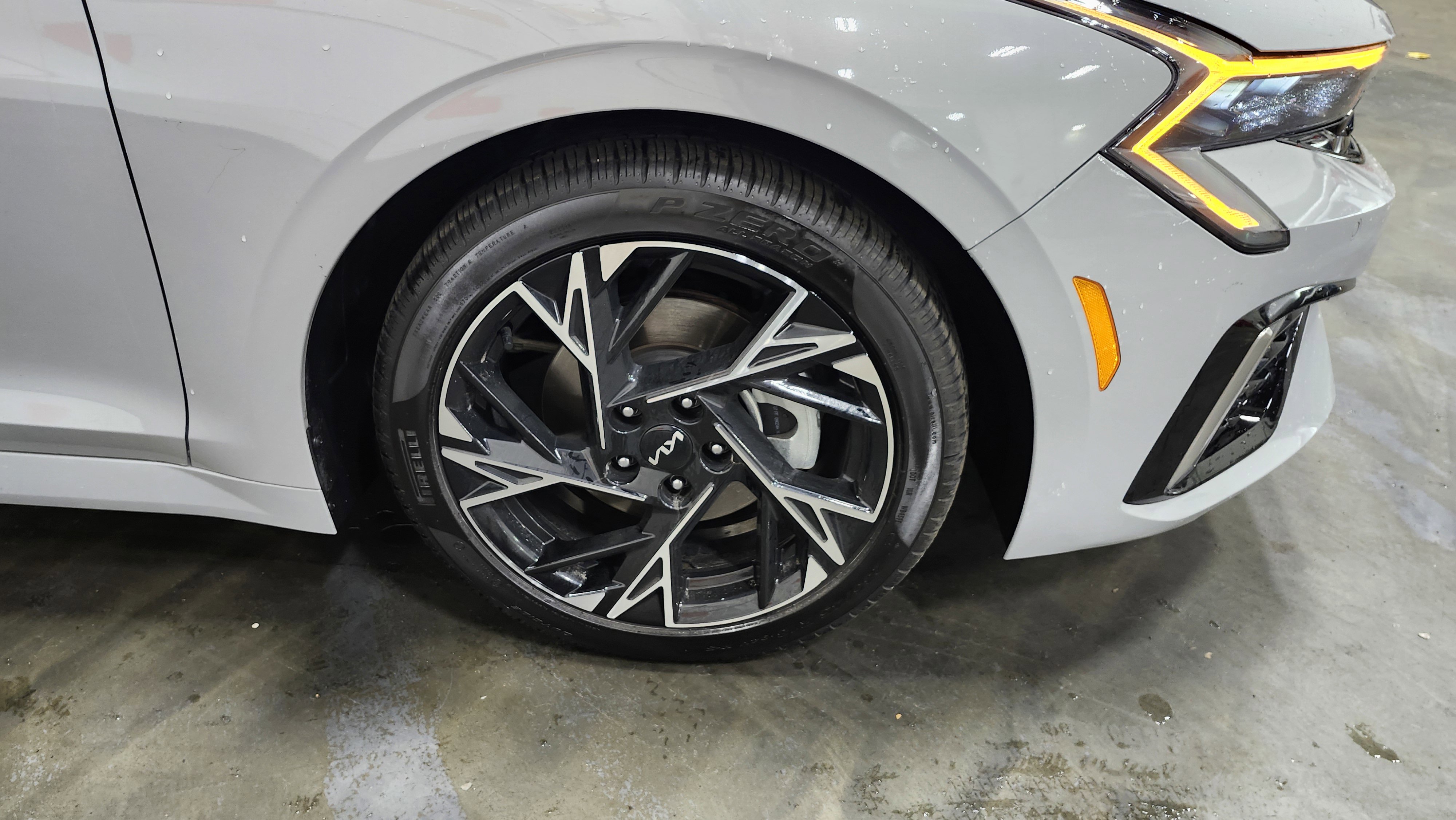 Used 2025 Kia K5 GT-Line image 11