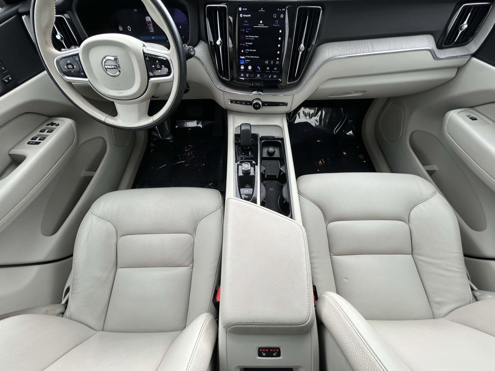 Certified 2023 Volvo XC60 B5 Plus w/ Climate Package image 13